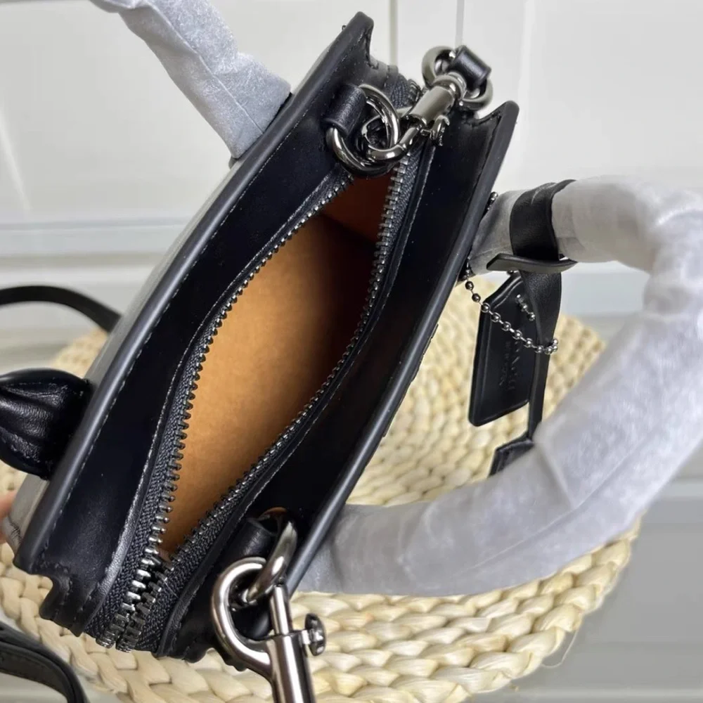 Coach Black shoulder bag - Picture 6 of 8